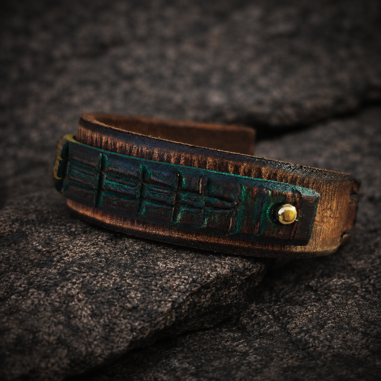 Brown Leather Mens Wrap Cuff Bracelet Rasta Color Crocodile Texture Ishaor