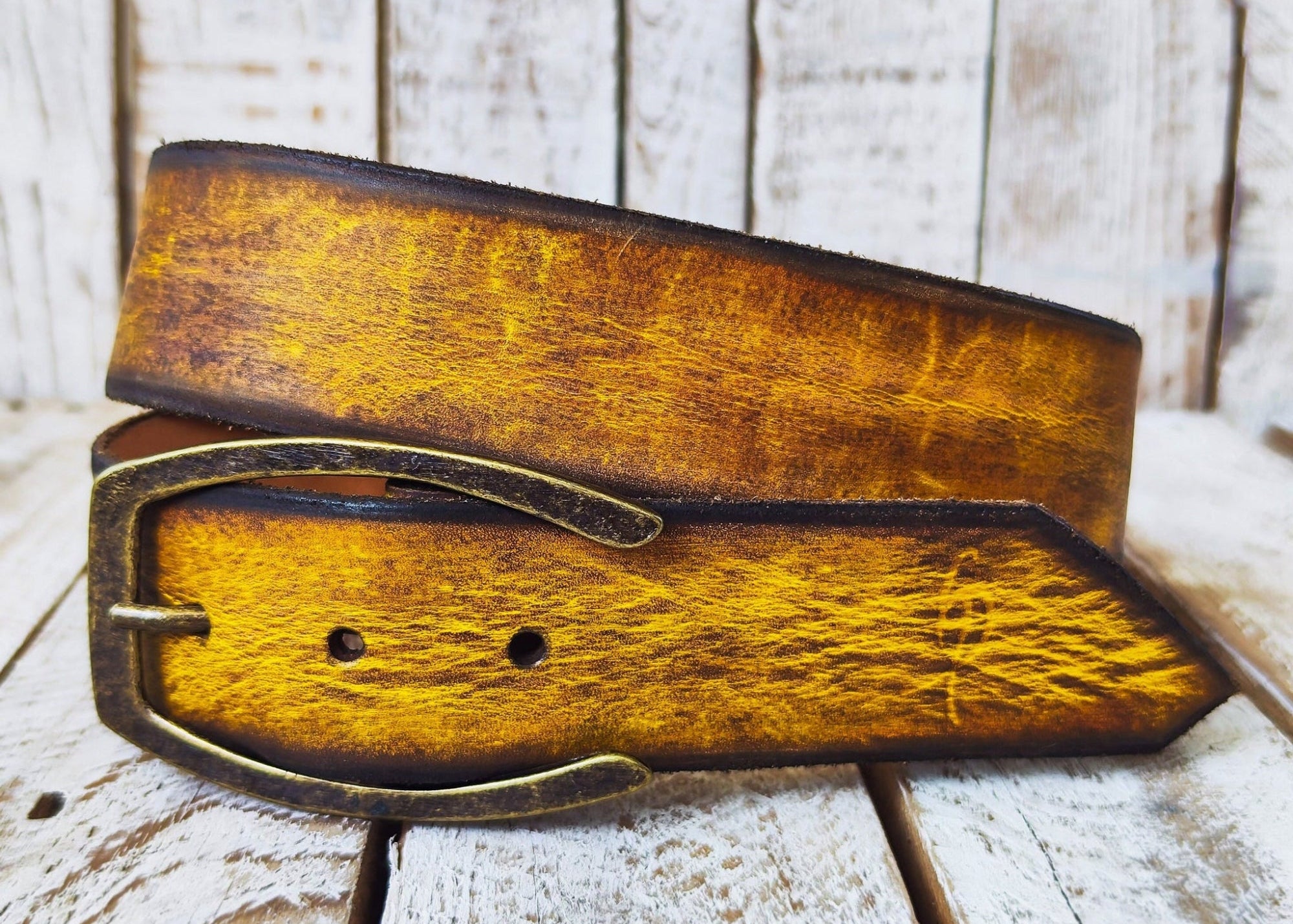 Handmade Yellow Leather Belt with Brown Wash, Distressed Look β 4.2 cm Wide, Bronze Horseshoe Buckle β Perfect for Jeans