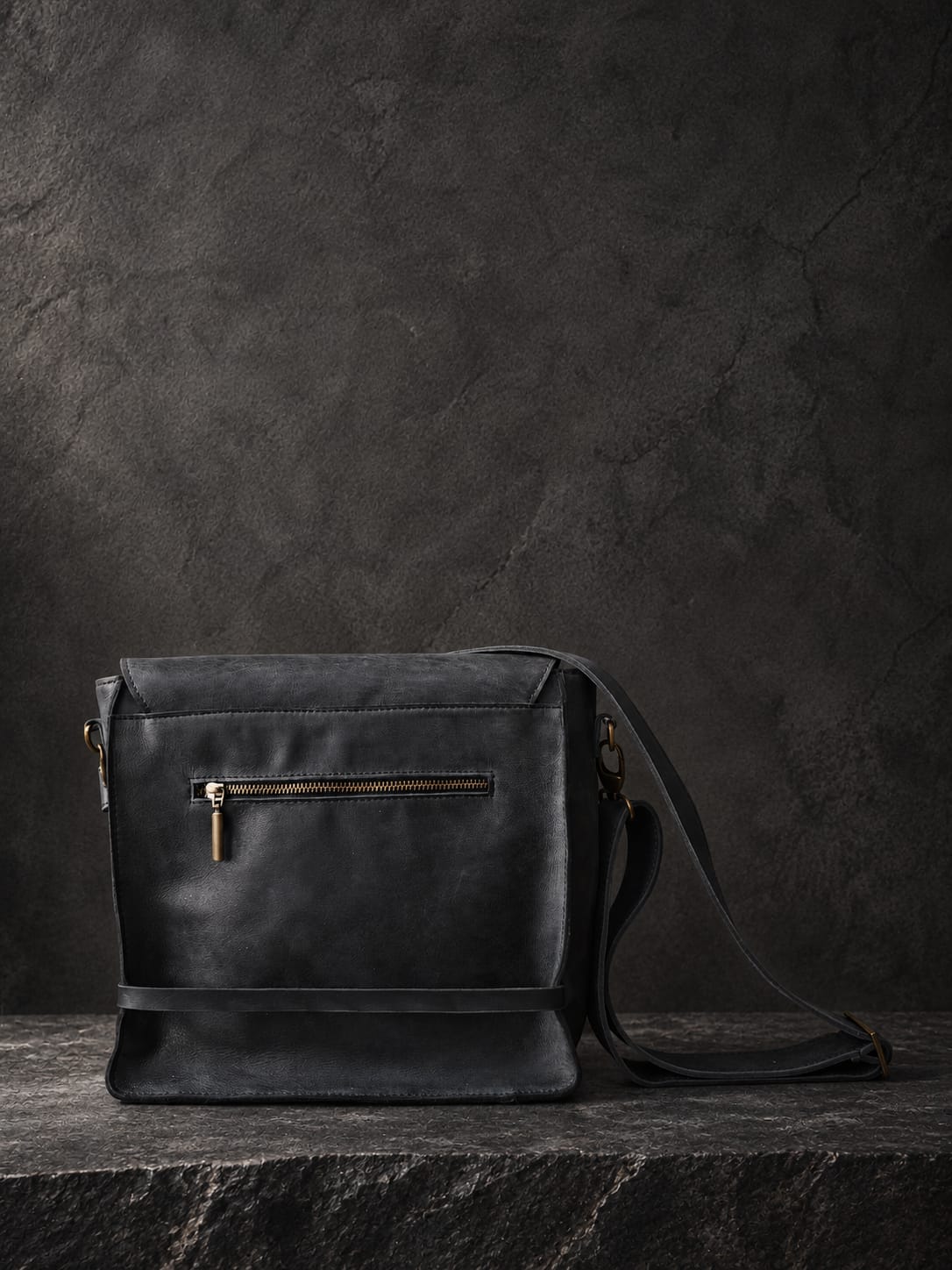 THE CHARCOAL HERITAGE LEATHER BAG