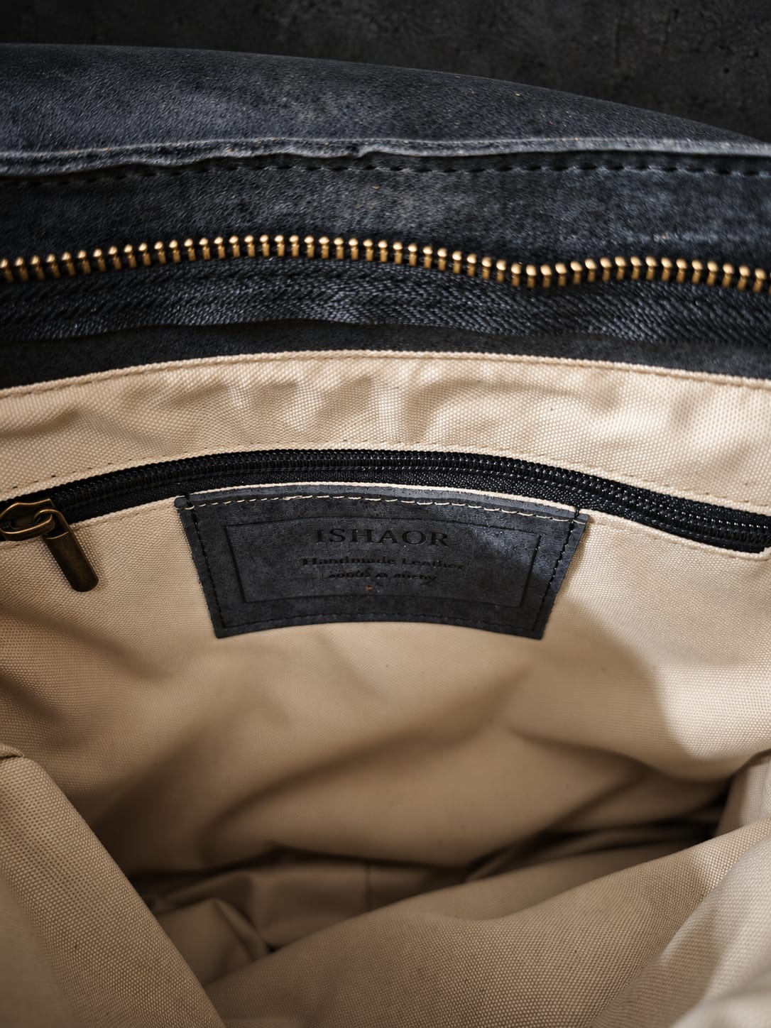 THE CHARCOAL HERITAGE LEATHER BAG