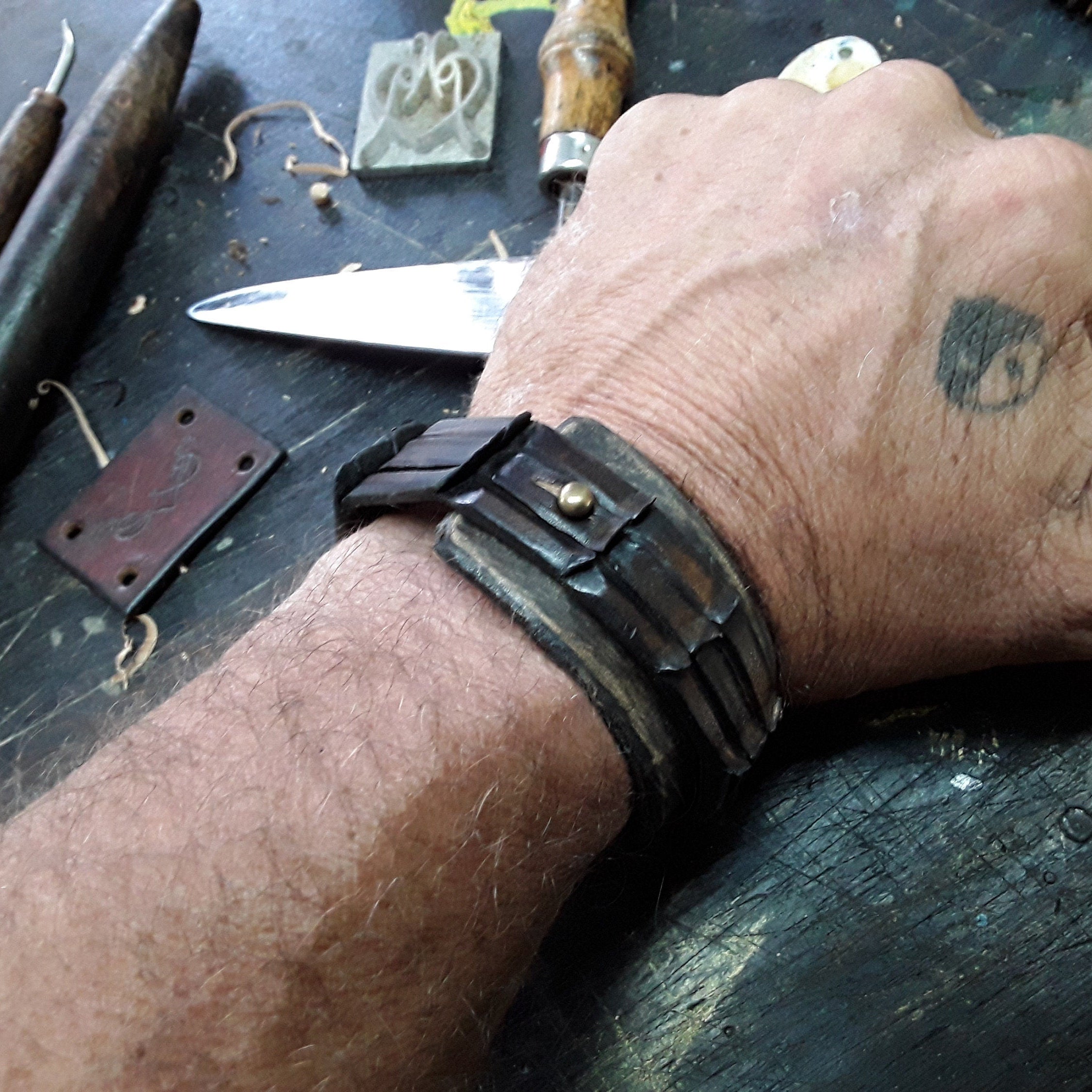 Stylish Mens Croc Leather Cuff Bracelet - Perfect Boyfriend Gift