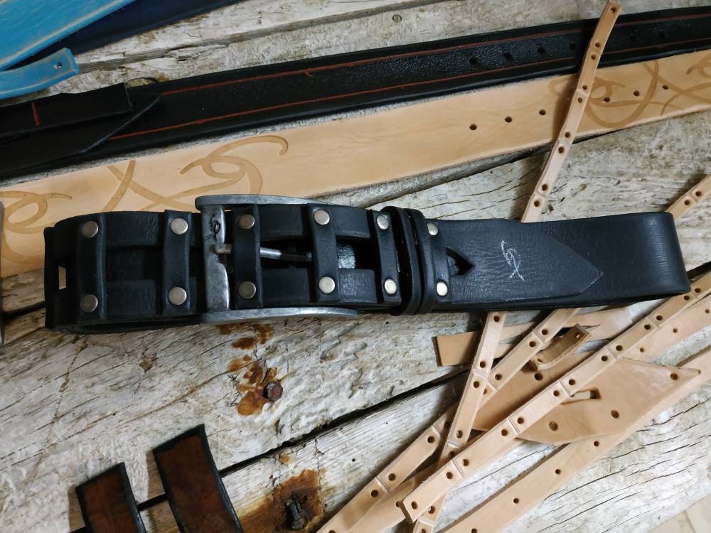 Black Leather Belt Unisex Accessories Gifts for HimWomen Genuine Leather