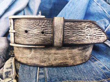 Vintage Mens Leather Belt - Customizable Gift for Him in Light Grey with Black Wash - Ideal for Jeans