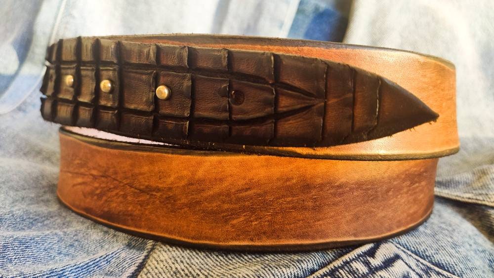 Handcrafted Brown Leather Alligator Textured Belt - Unique Design Without Buckle - Perfect Personalized Gift for Him