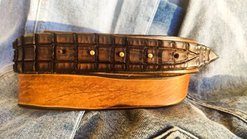 Handcrafted Brown Leather Alligator Textured Belt - Unique Design Without Buckle - Perfect Personalized Gift for Him