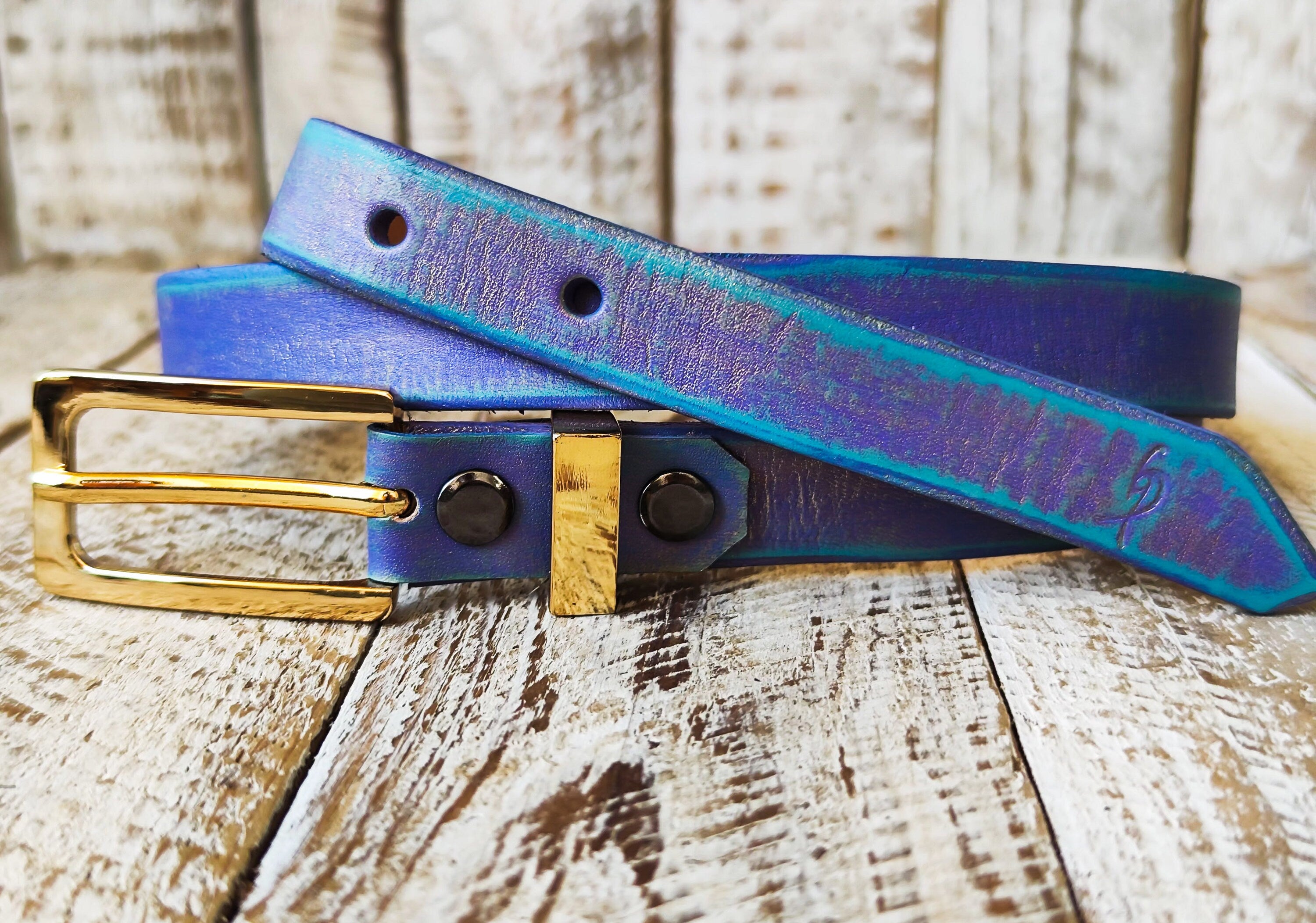 Handcrafted Narrow Purple Leather Belt with Turquoise Wash and Gold Finish for Women - Elegant Design with Gold Buckle