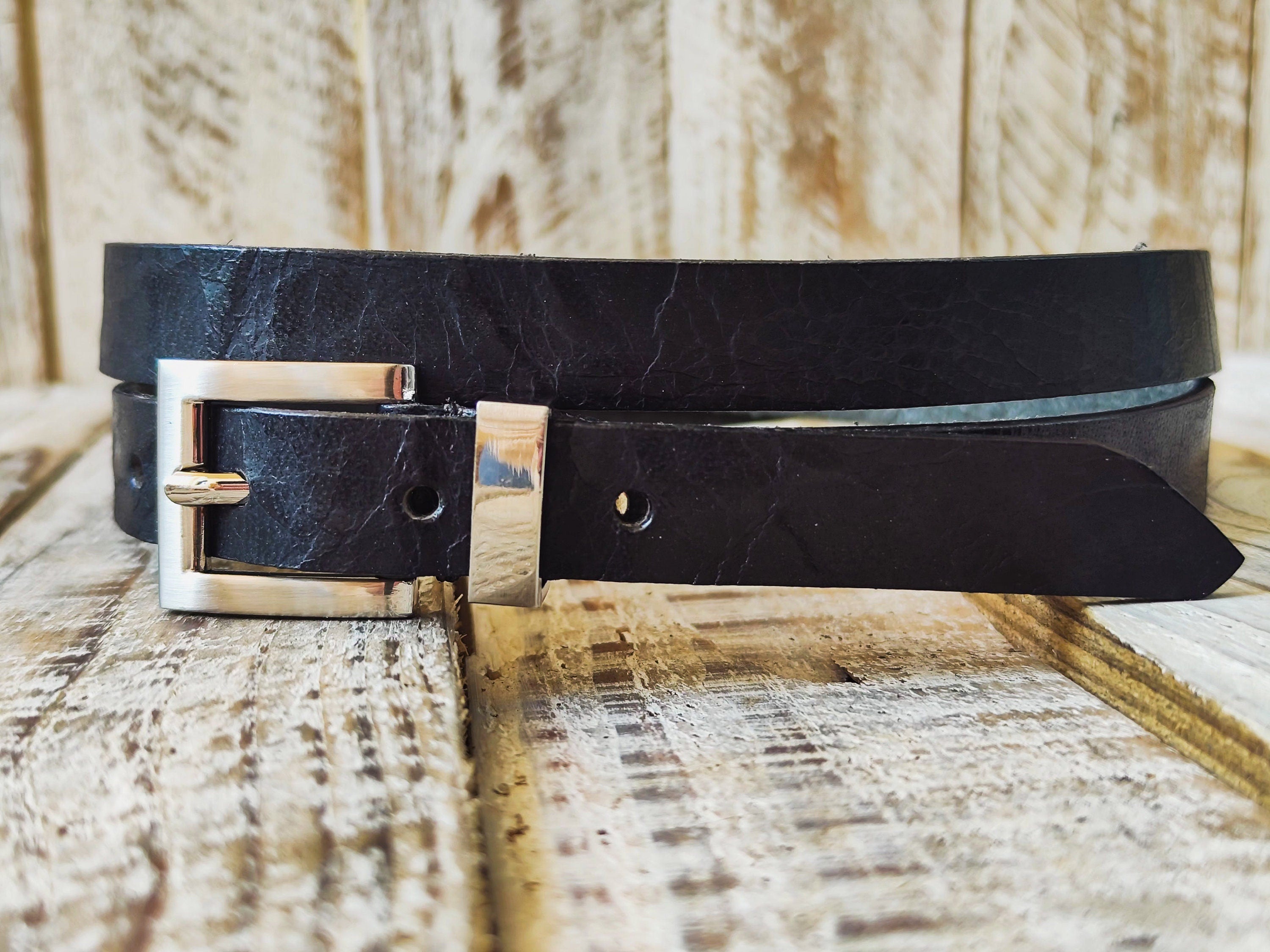 Everyday Black Leather Belt with Silver Buckle - Perfect for Jeans