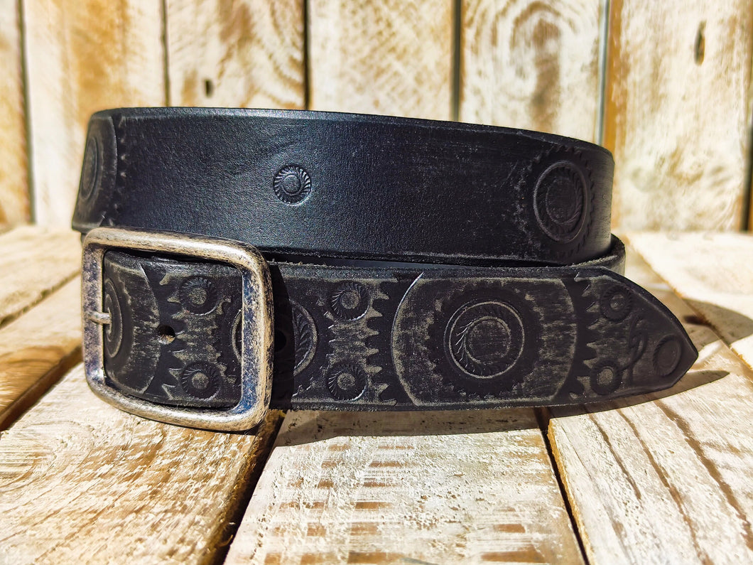 Handmade Leather Belt - Motorcycle Gear Design - Steampunk Style - Ishaor - 36cm