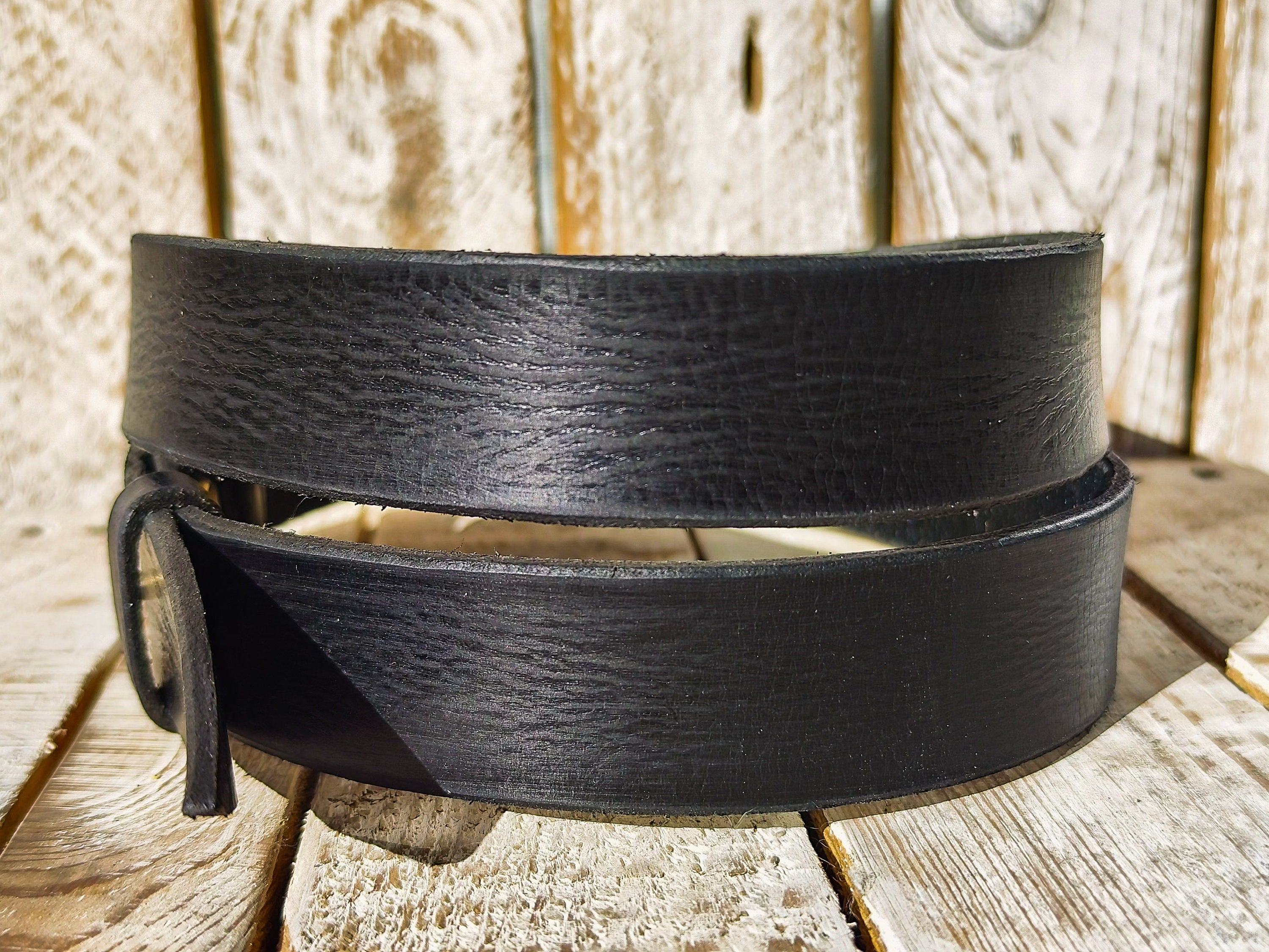 Handmade Black Leather Belt - Elegant Versatile for Casual and Formal Wear - 32cm Width - No-Buckle Design