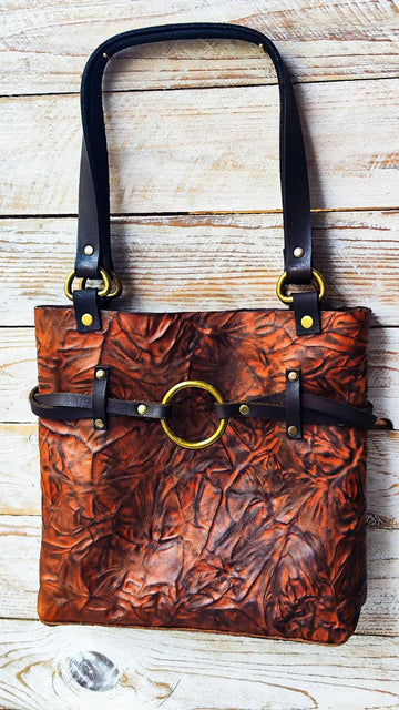Handmade Brown Leather Tote Bag β Unique Hand-Dyed Textured Leather β Boho Shoulder Bag with Brass Ring & Dark Brown Straps