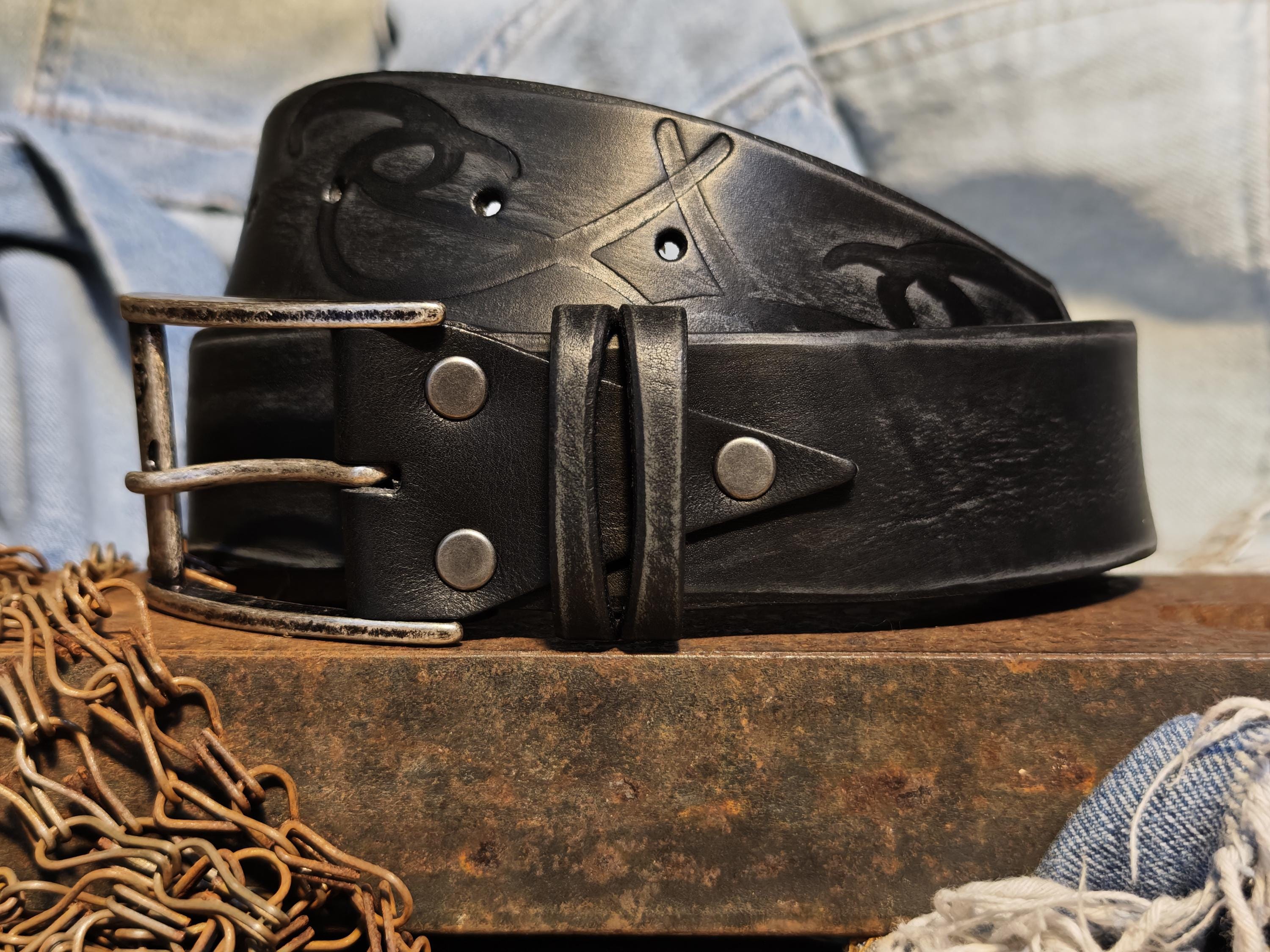 Distinct Artisan Crafted Leather Belt with Tribal Design for Men