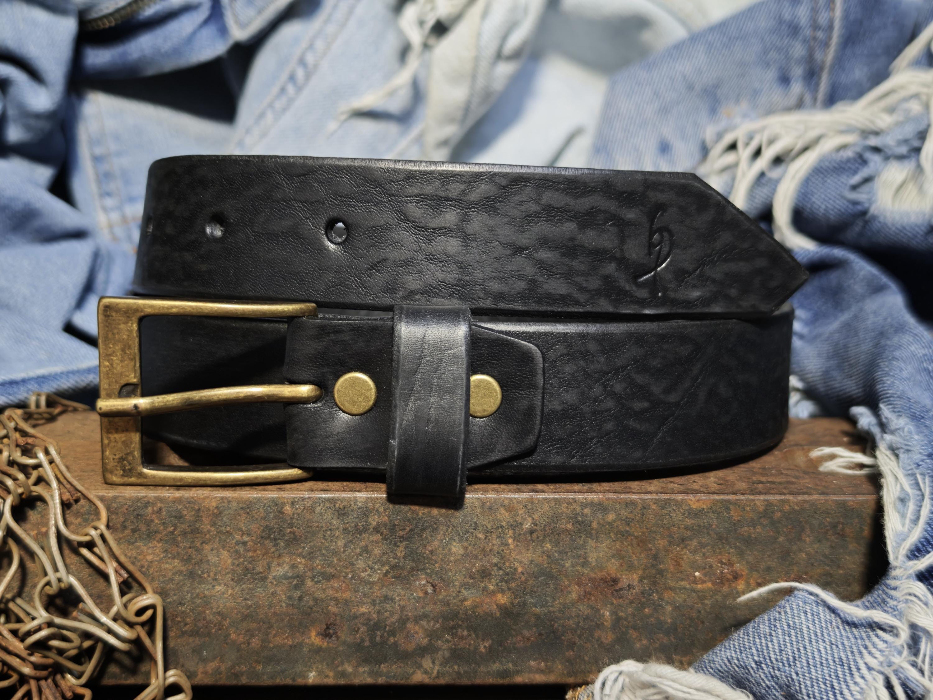 Mens Black Leather Belt - Vintage Style Genuine Quality Accessories for Him