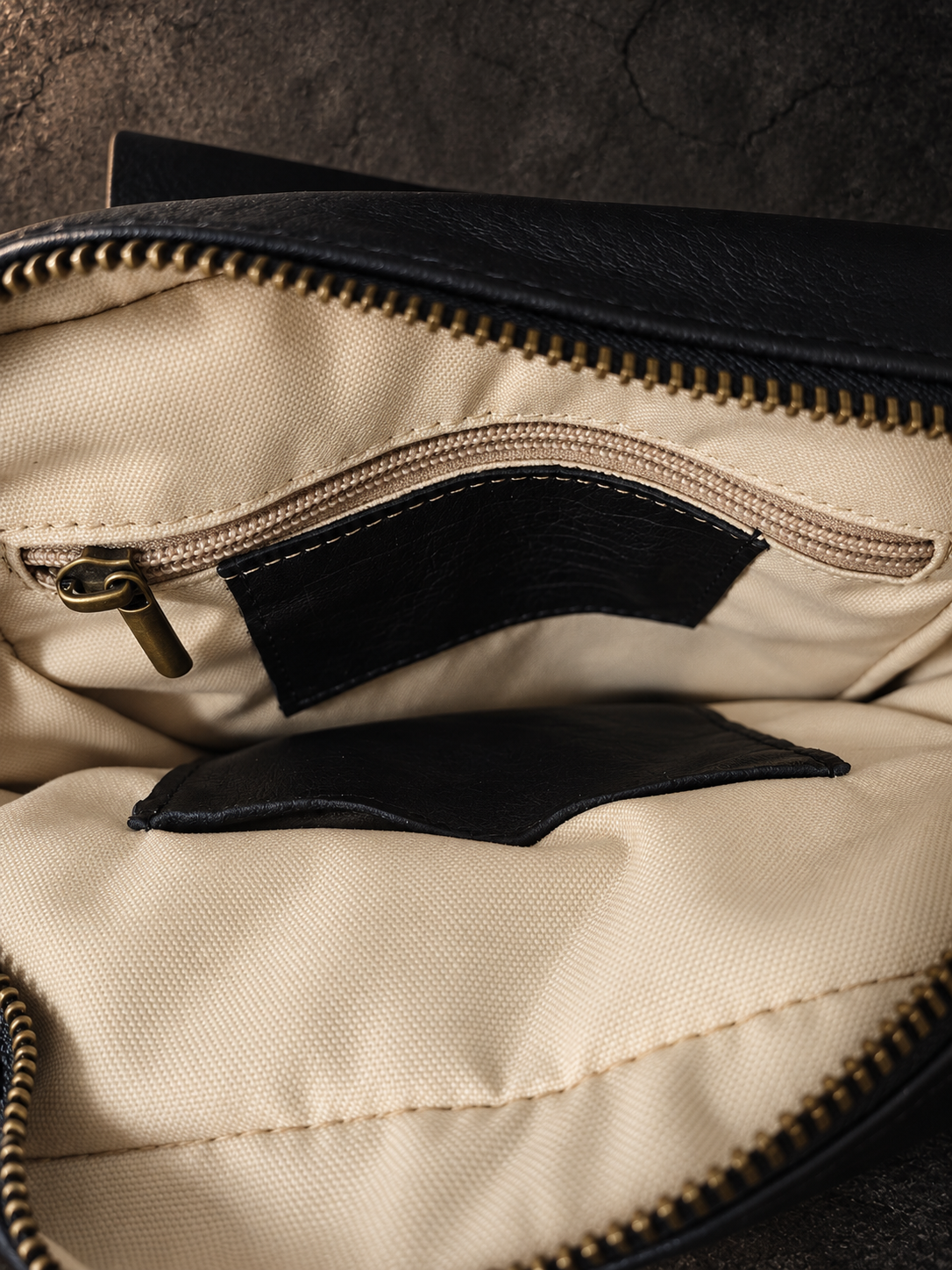 The Black Heritage Leather Bag – Hand-Dyed Compact Crossbody