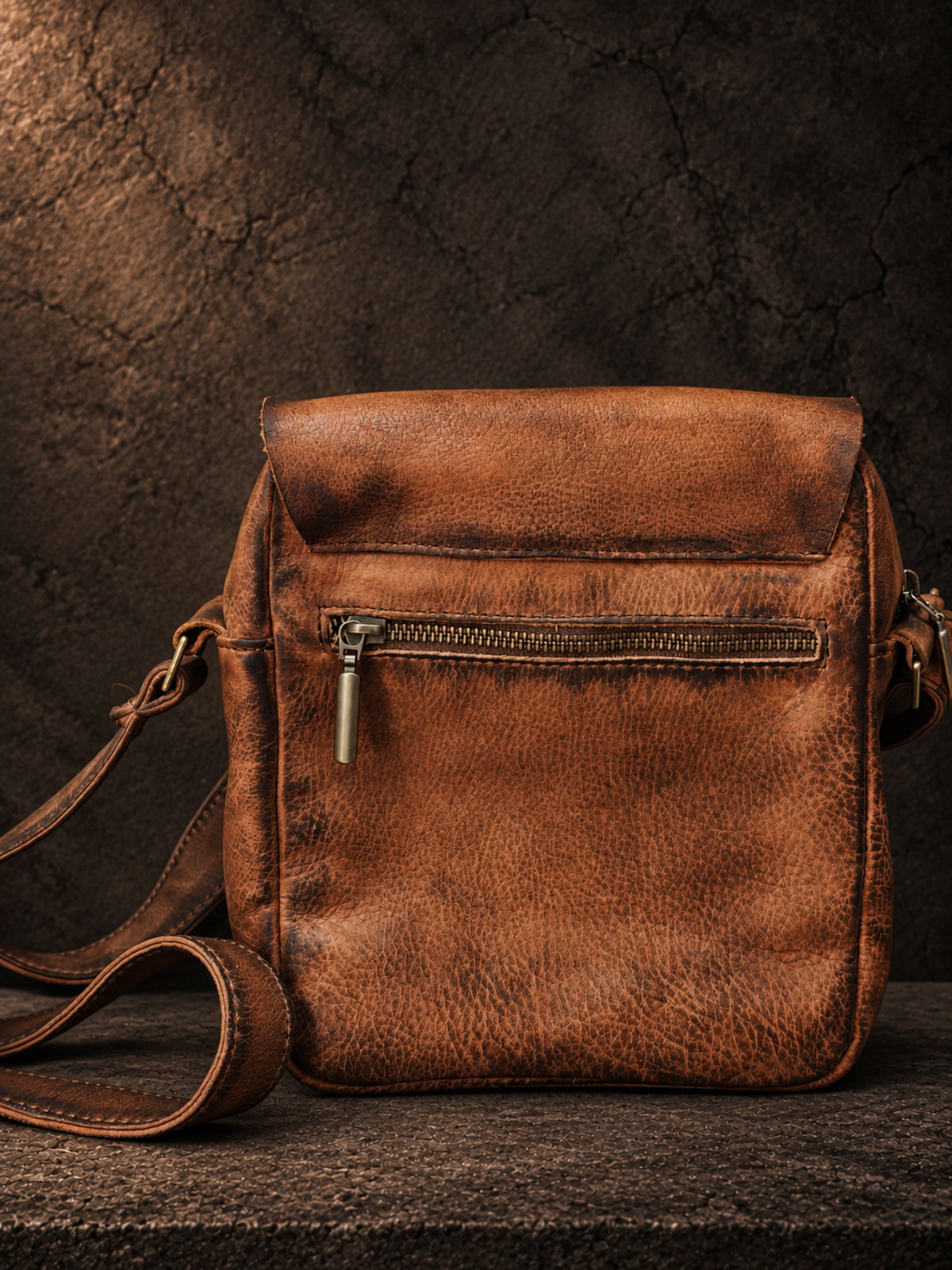 The Distressed Walnut Heritage Leather Bag – Compact Crossbody
