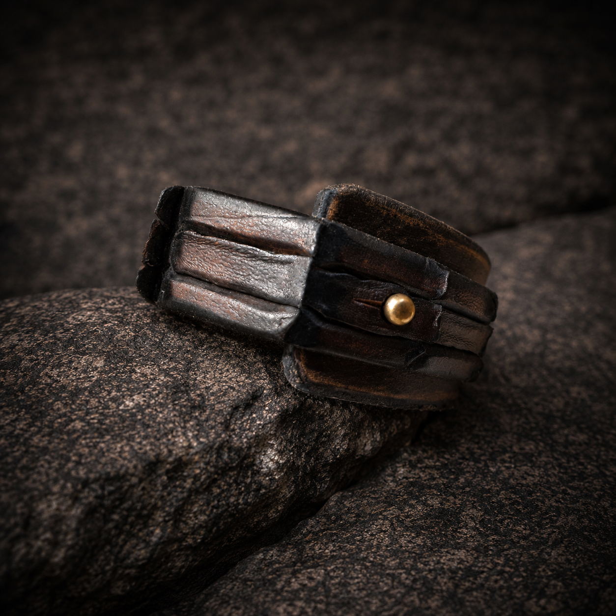 Ishaor Brown Croc Leather Cuff for Men - Stylish Boyfriend Gift