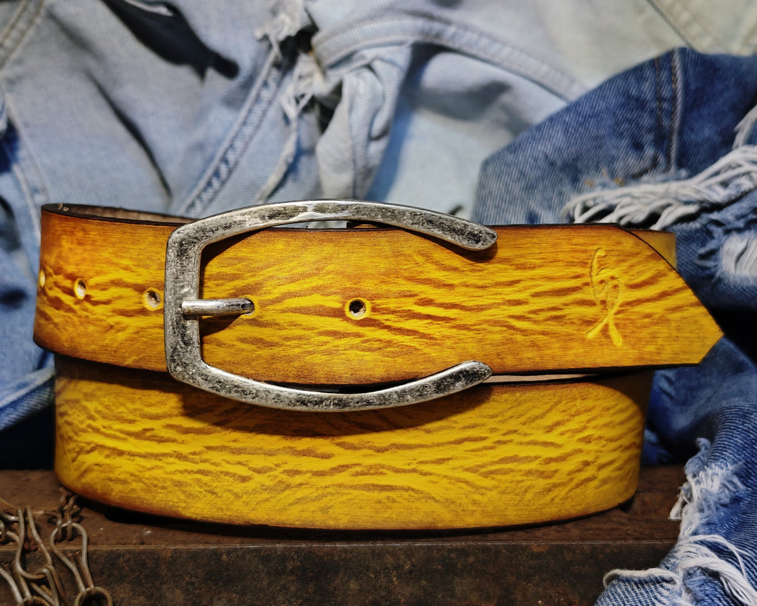 Handmade Yellow Leather Belt with Horseshoe silver Buckle Design - Personalizable Gift for Your Loved One
