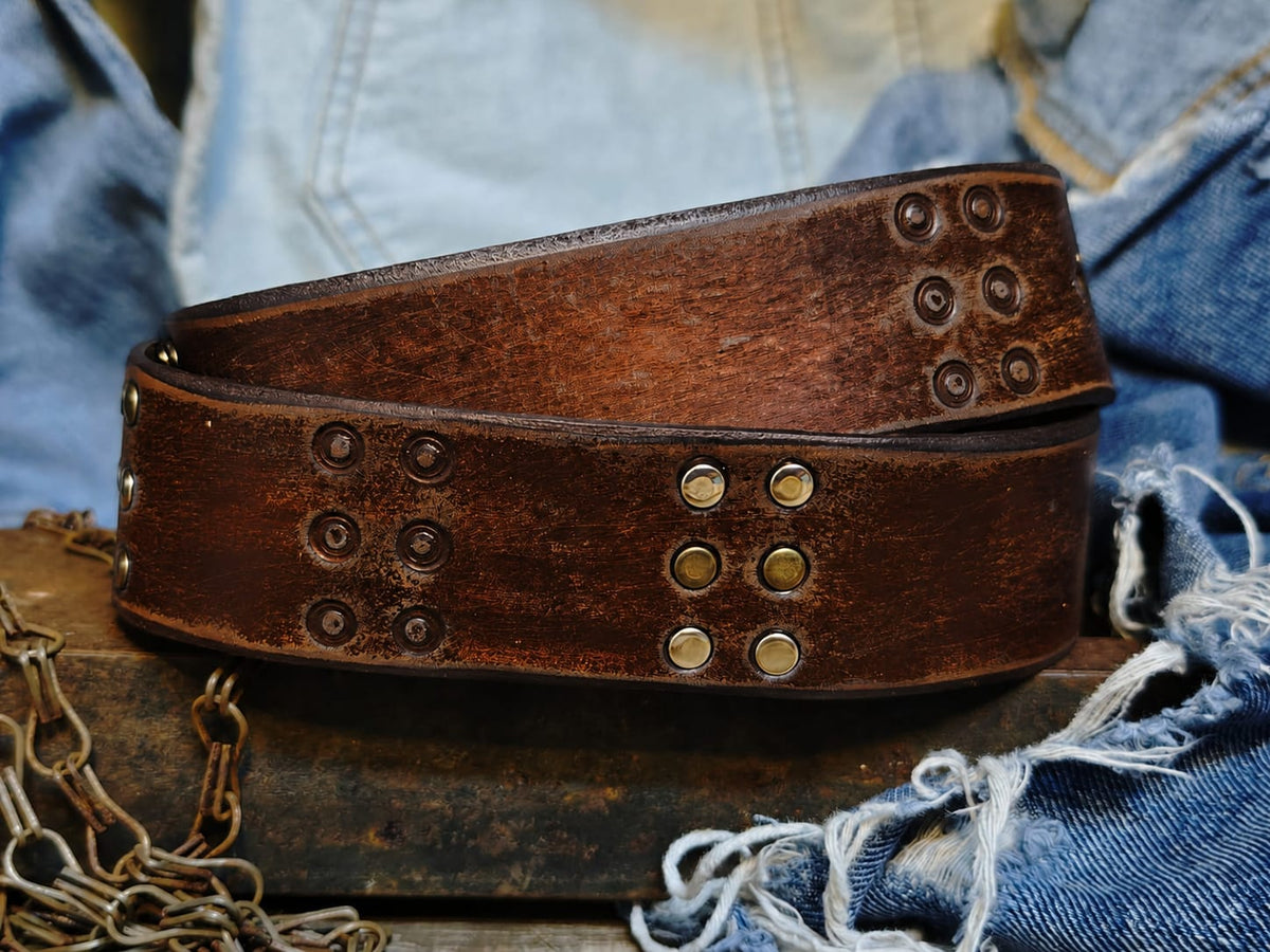 Vintage Brown Leather Belt with HIFI Embossing Rivets and Personalized Gift Option – ISHAOR