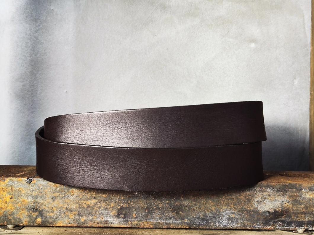 Dark Chocolate Brown Full-Grain Leather Belt – Wide 4.2 cm Jeans Belt with Distressed Silver Buckle