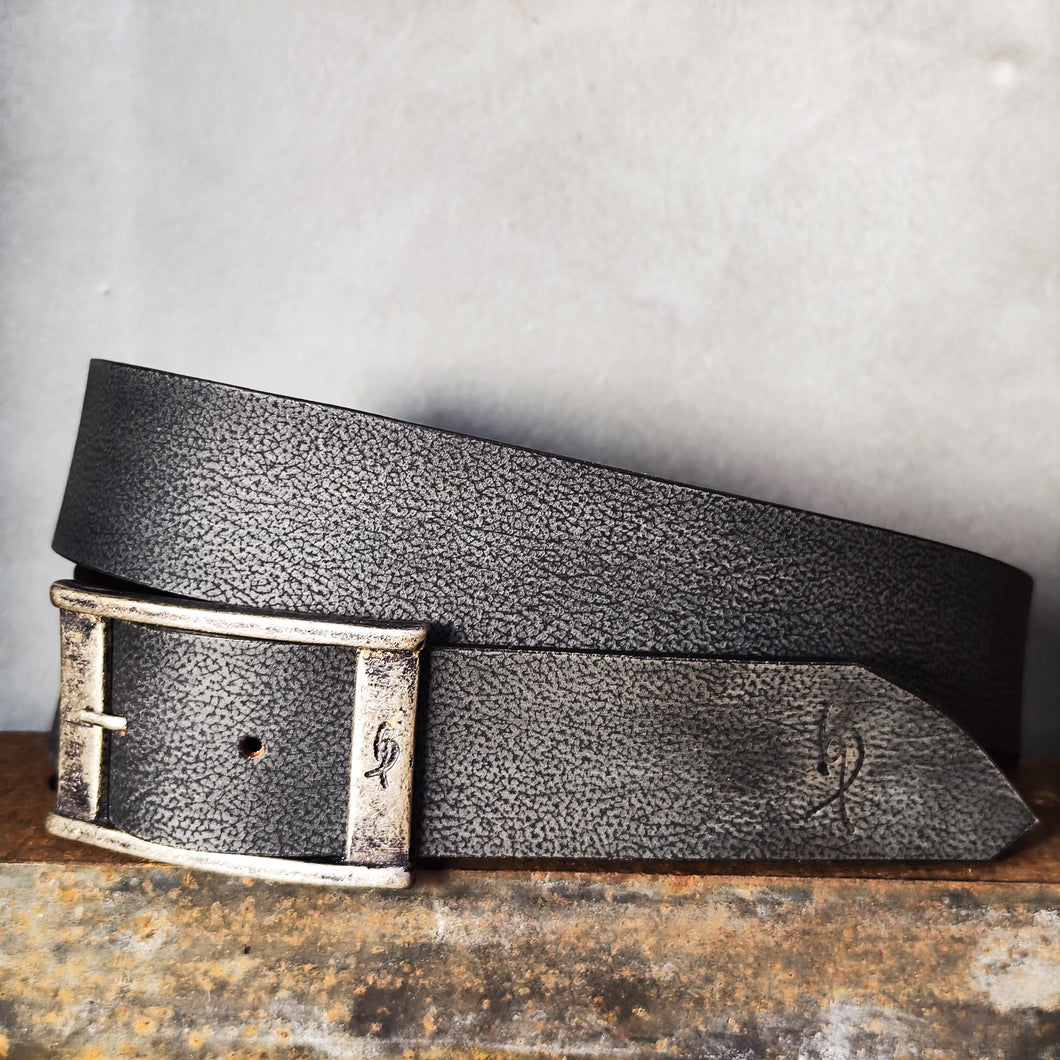 Steel Grey Textured Leather Belt – Wide 4.2 cm Full-Grain Leather Jeans Belt with Solid Silver Buckle