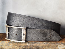 Steel Grey Textured Leather Belt – Wide 4.2 cm Full-Grain Leather Jeans Belt with Solid Silver Buckle