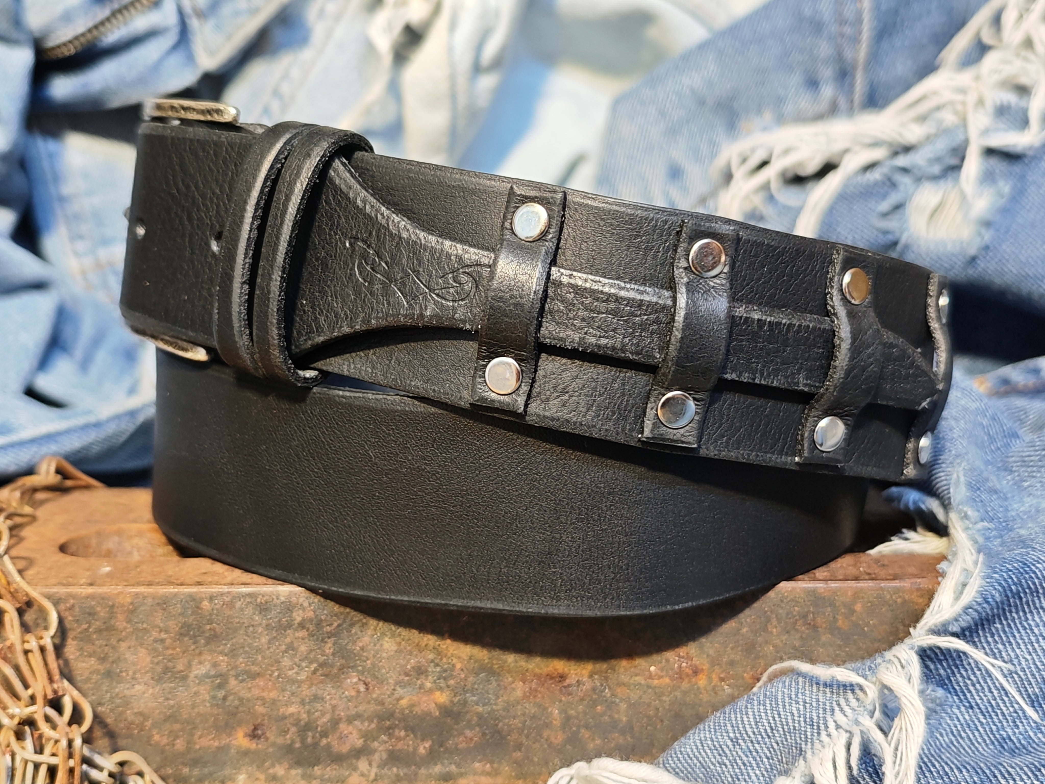 Men’s Leather Belt – Black, Grunge Style & Customizable