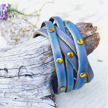 Handmade Purple Leather Bracelet with Turquoise Wash and Elegant Gold pieces