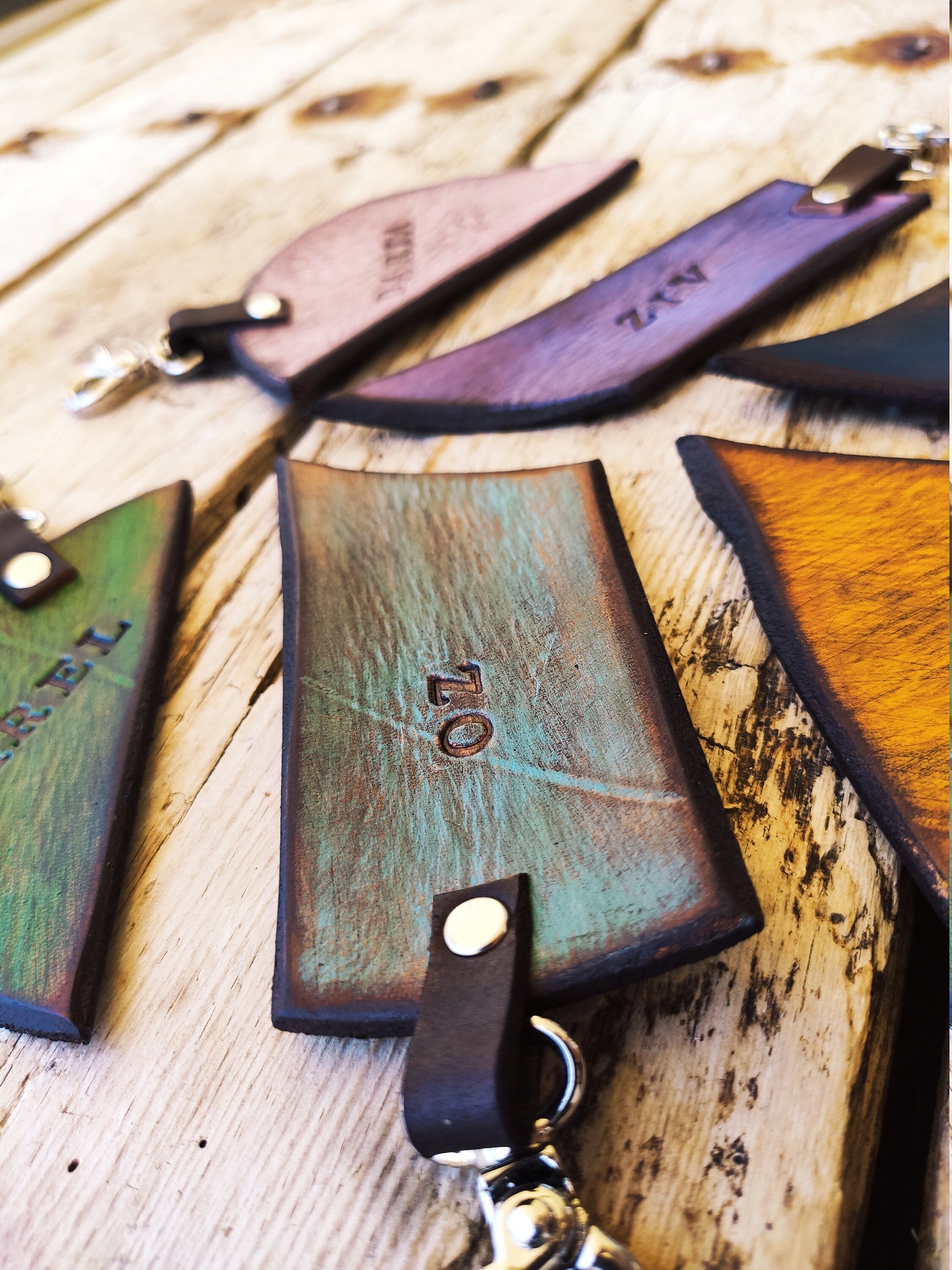 Personalized Leather Family Keychain - Customized Engraved Gift for Loved Ones