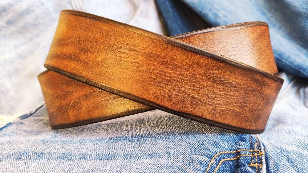 Handmade Brown Leather Mens Belt - Rodeo Style Texas Cowboy Fashion - Customizable