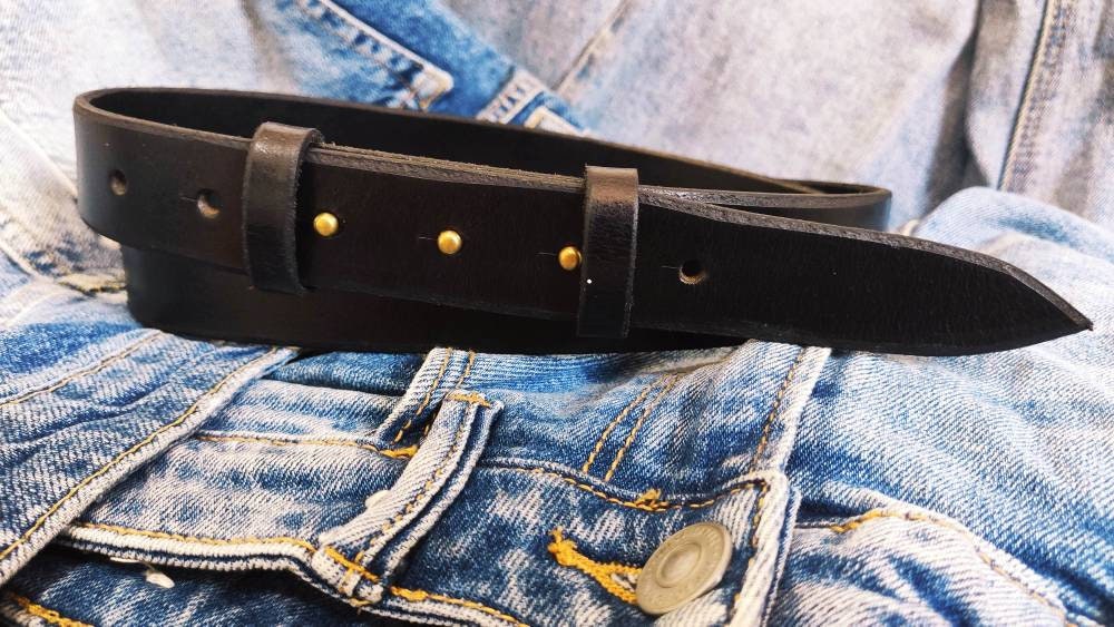 Handmade Black Leather Belt - Unique Vintage Design without Buckle for Him