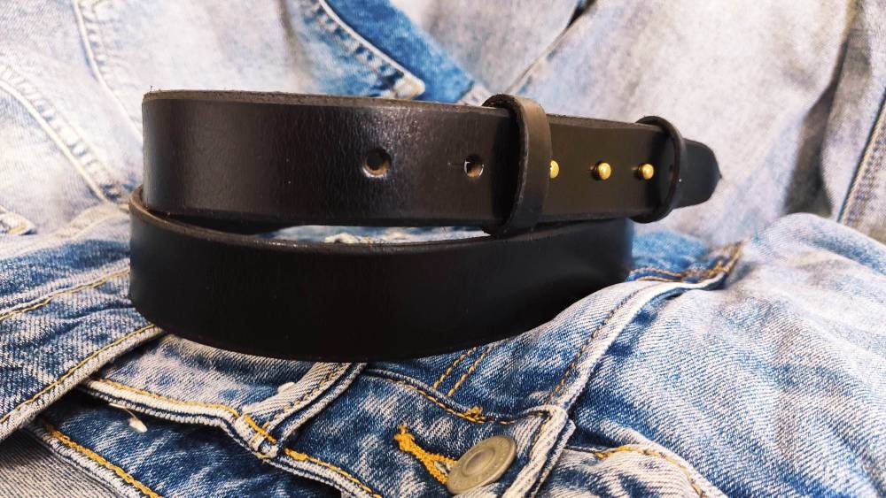 Handmade Black Leather Belt - Unique Vintage Design without Buckle for Him