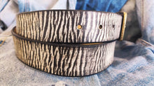 Vintage Leather Mens Belt - Unique Texture Customizable for Christmas Gift - White with Black Wash - 36cm Bronze Buckle