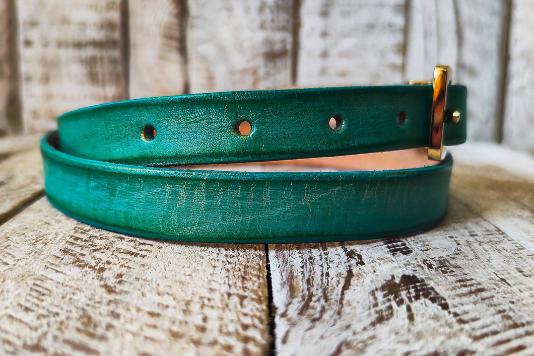 Handcrafted Narrow Turquoise Leather Belt with Gold Buckle for Women - Elegant Design Unique Color