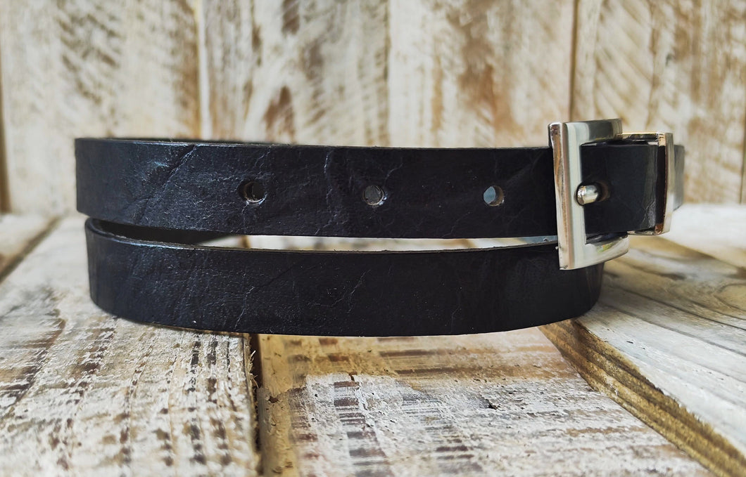 Everyday Black Leather Belt with Silver Buckle - Perfect for Jeans