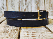 Sleek Black Leather narrow Belt with Elegant Gold Buckle - Stylish and Versatile Accessory