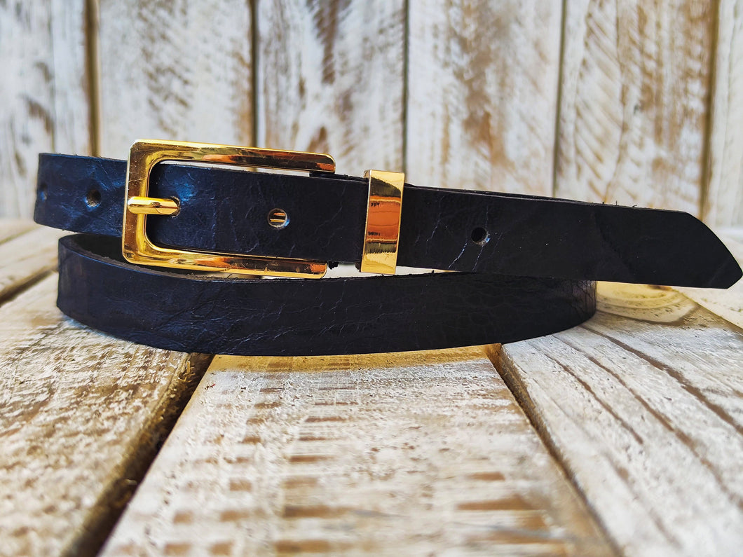 Sleek Black Leather Belt with Elegant Gold Buckle - Stylish Versatile Accessory
