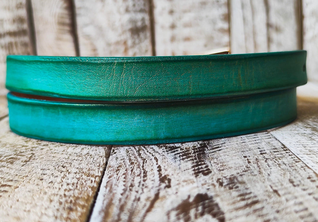 Handcrafted Narrow Turquoise Leather Belt with Gold Buckle for Women - Elegant Design Unique Color