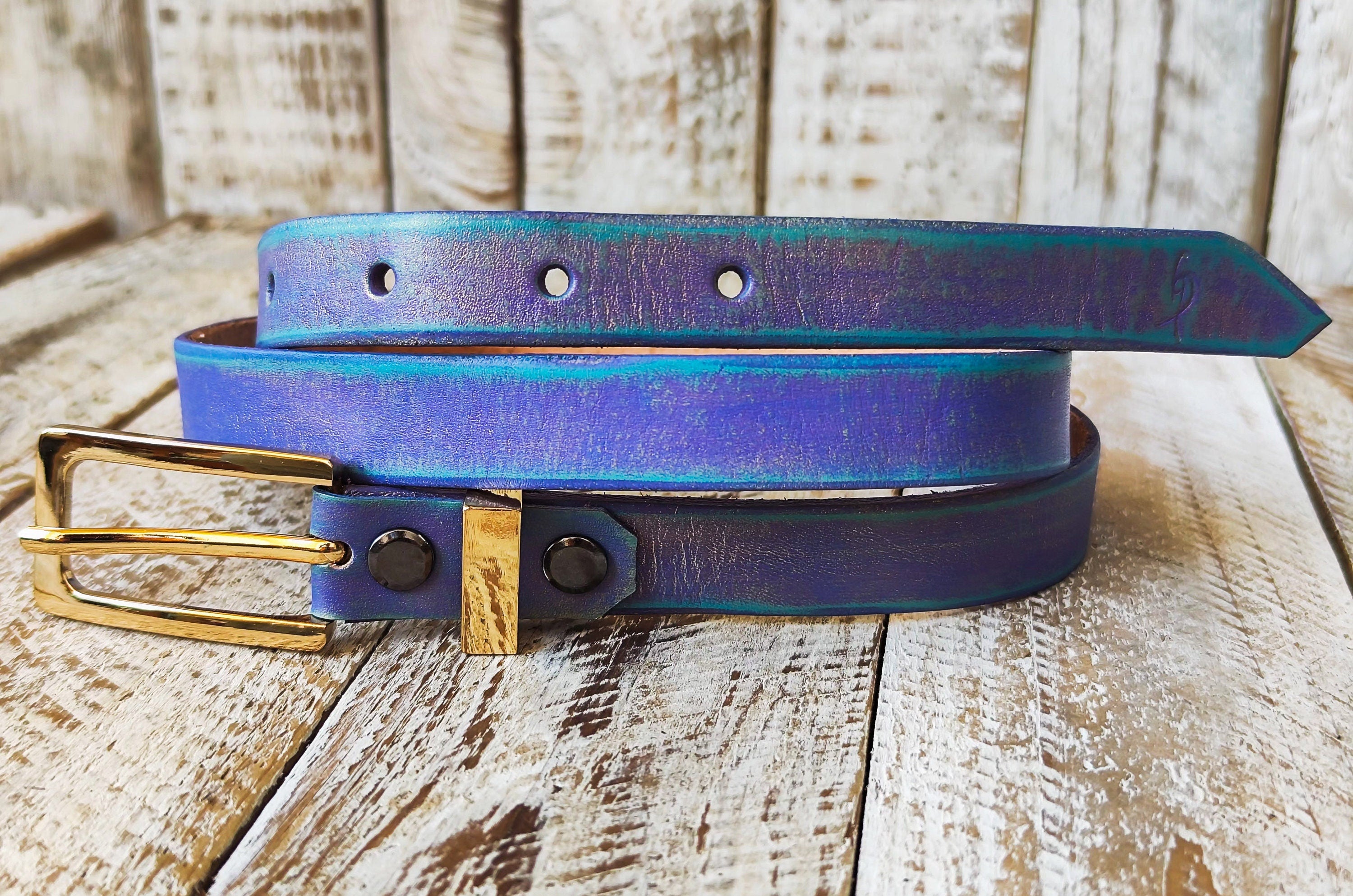 Handcrafted Narrow Purple Leather Belt with Turquoise Wash and Gold Finish for Women - Elegant Design with Gold Buckle