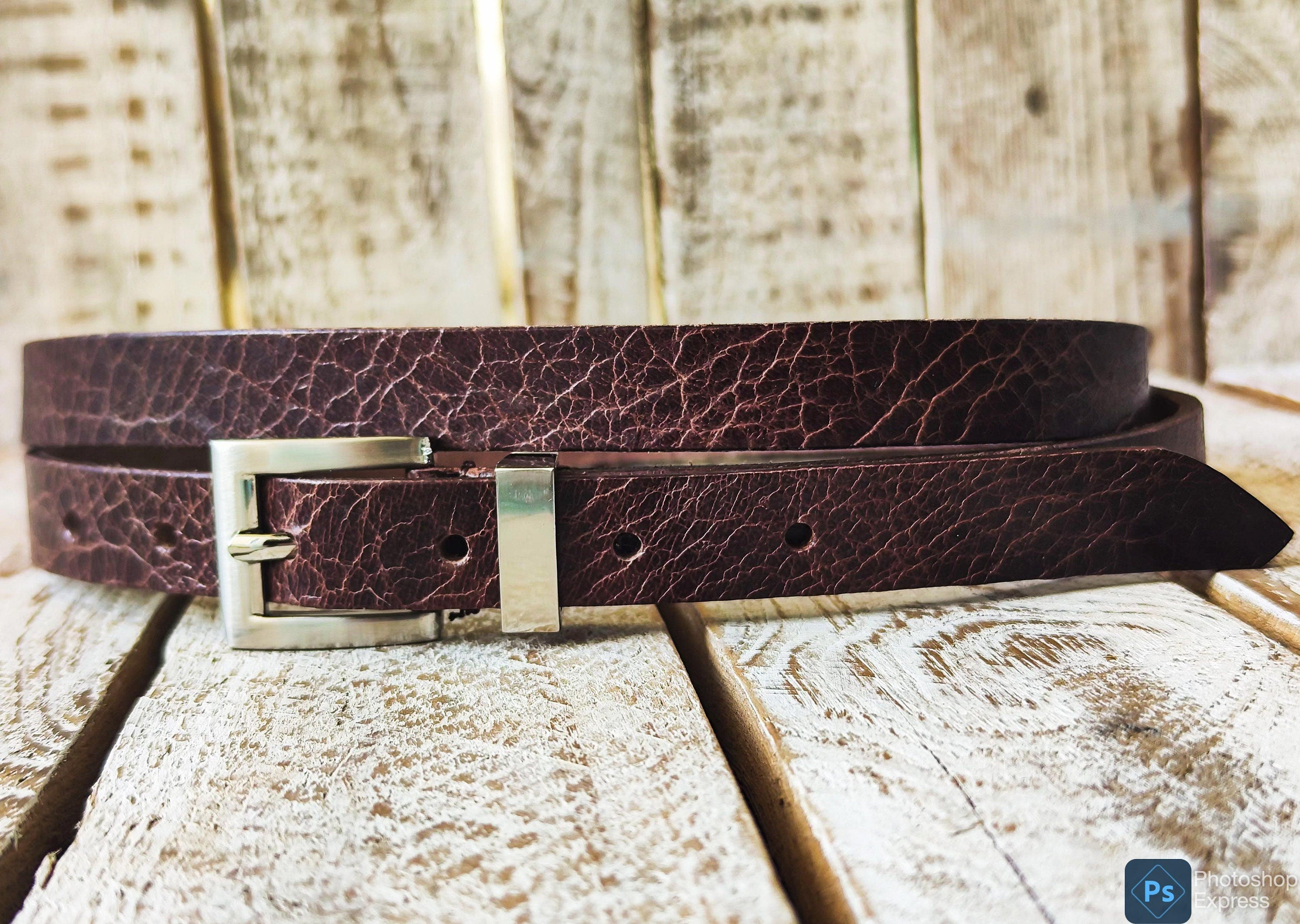 Classic Casual Narrow Brown Leather Belt with Silver Buckle for Everyday Wear - Perfect with Jeans