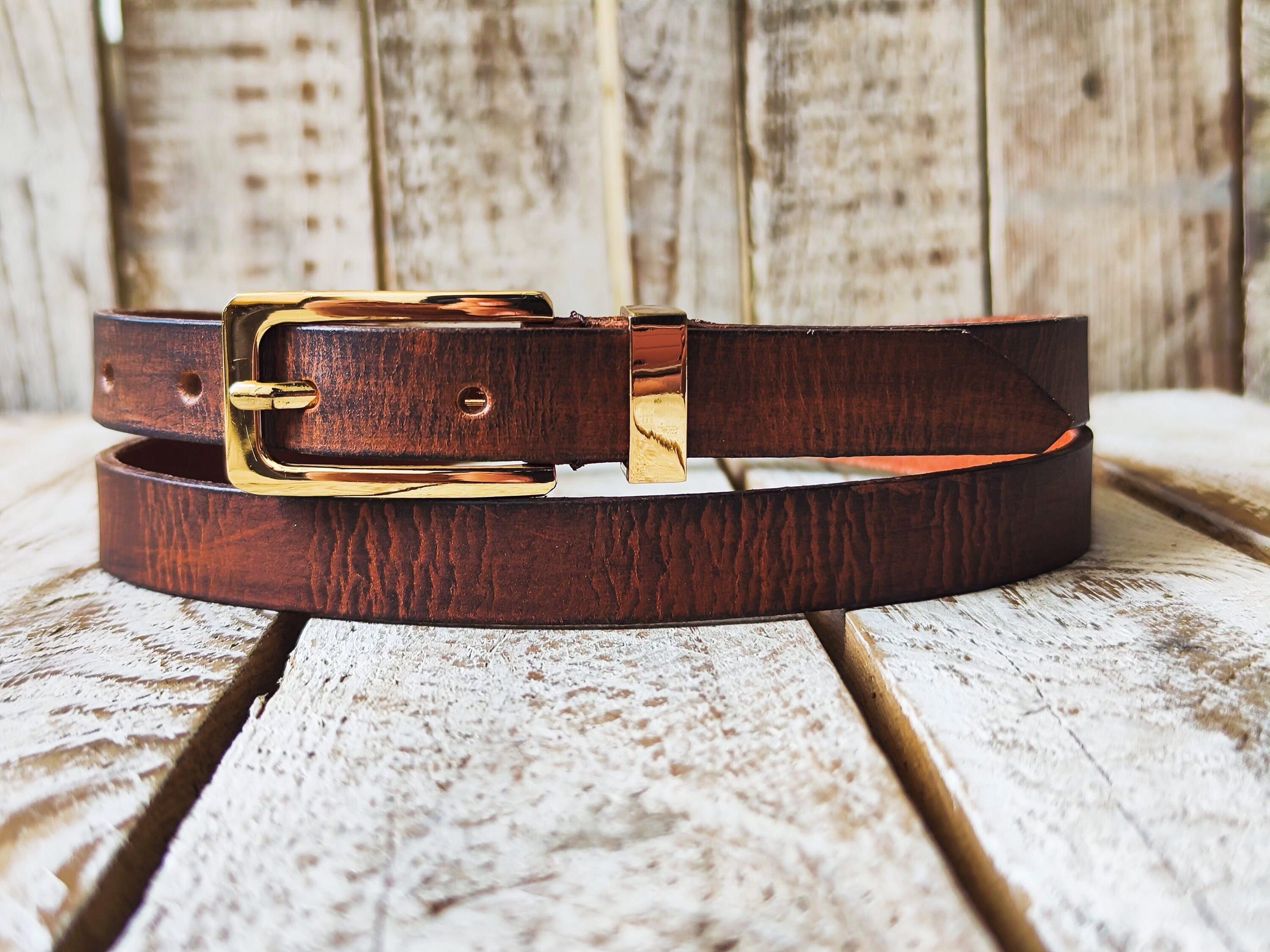 Classic Casual Narrow Brown Leather Belt with Gold Buckle for Everyday Wear - Perfect with Jeans