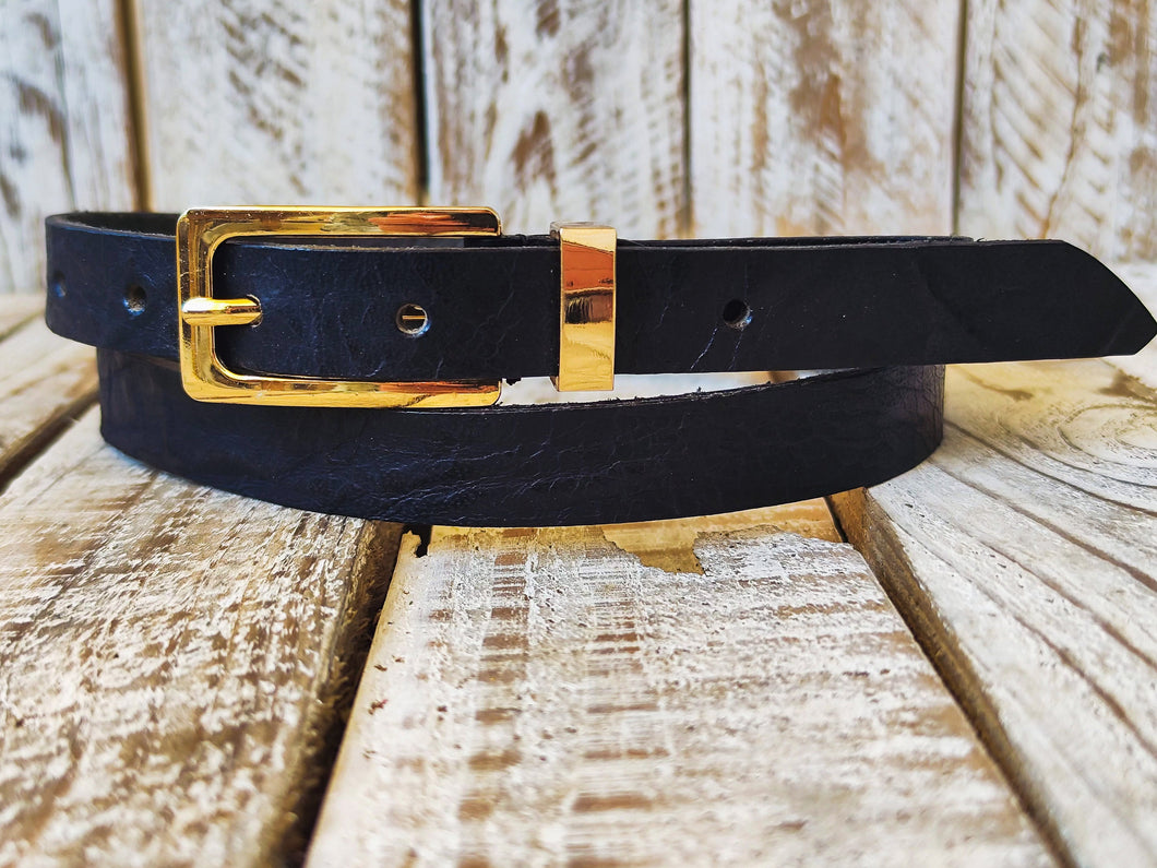 Sleek Black Leather Belt with Elegant Gold Buckle - Stylish Versatile Accessory