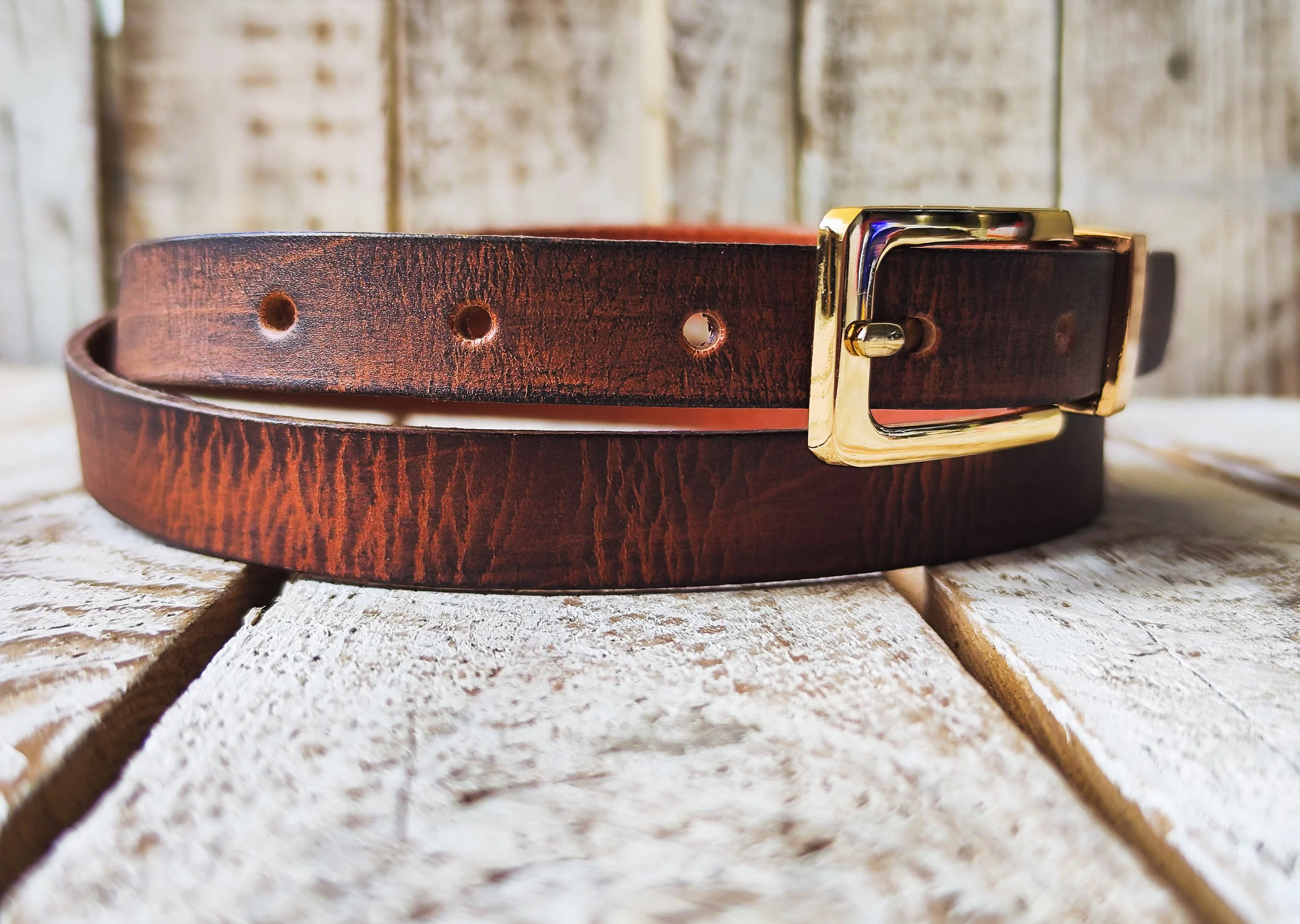 Classic Casual Narrow Brown Leather Belt with Gold Buckle for Everyday Wear - Perfect with Jeans