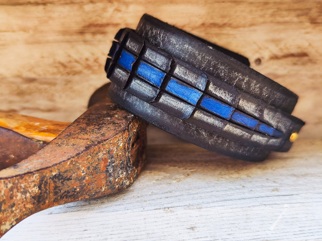 TheHandmade Leather Crocodile-Style Bracelet - Black with Gray Wash Blue Accent - 45cm Width by Ishaor