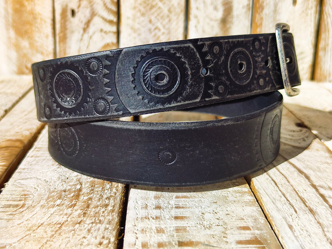 Handmade Leather Belt - Motorcycle Gear Design - Steampunk Style - Ishaor - 36cm