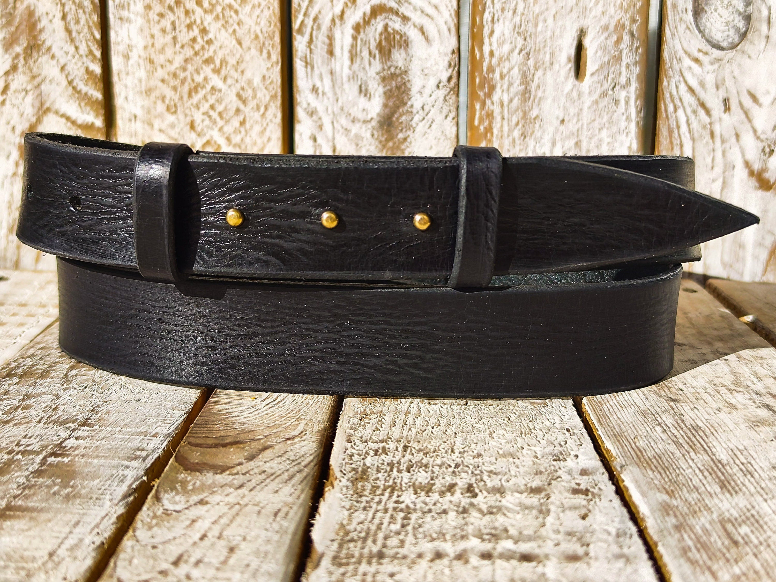 Handmade Black Leather Belt - Elegant Versatile for Casual and Formal Wear - 32cm Width - No-Buckle Design