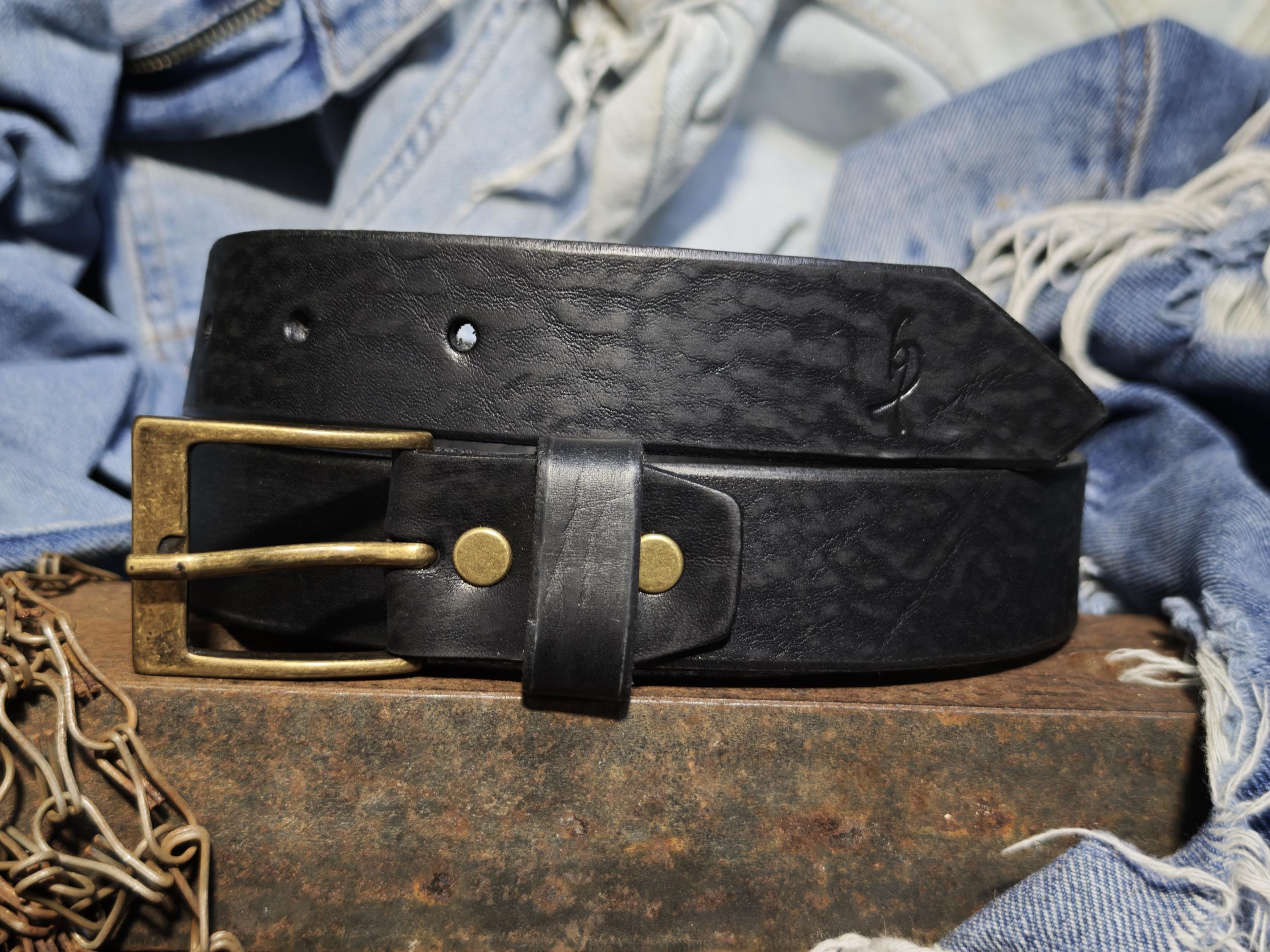 Mens Black Leather Belt - Vintage Style Genuine Quality Accessories for Him