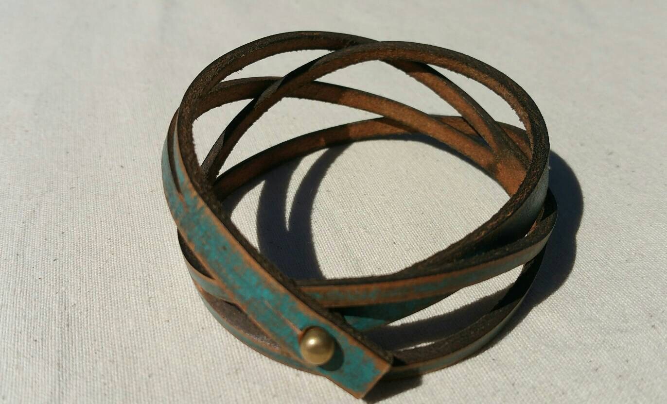 Turquoise leather dog collar with brown wash. To add 